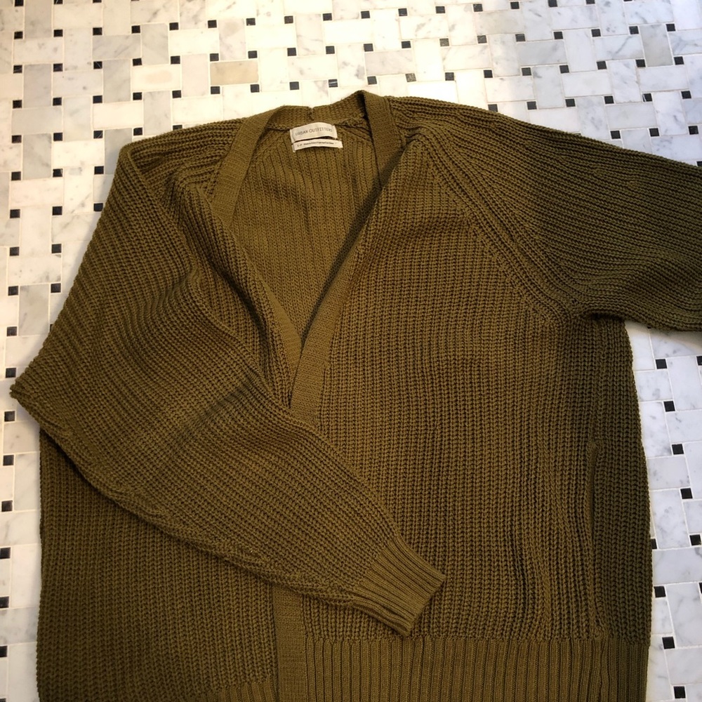 Green urban cardigan